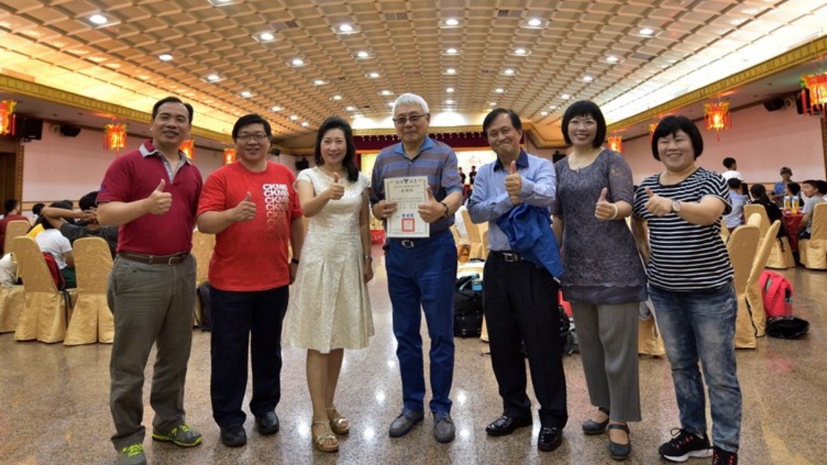 106/8/12 旺台基金會創辦人前往三軍軍官俱樂部參加建中樂旗隊感恩餐會